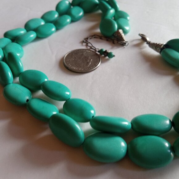 Gorgeous Vintage Native American Tumbled Turquoise and Silver Necklace - Picture 9 of 10